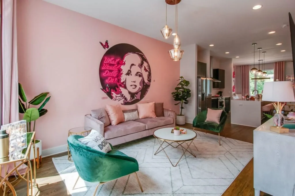nashville bachelorette airbnb dolly Parton themed