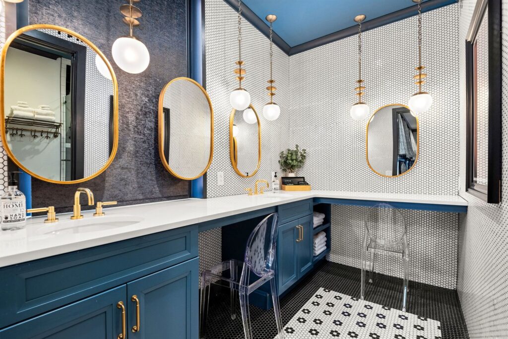 luxury bachelorette airbnb in nashville