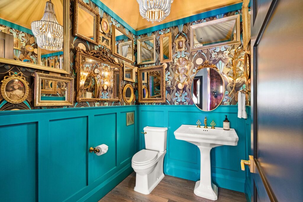 luxury bachelorette airbnb in nashville