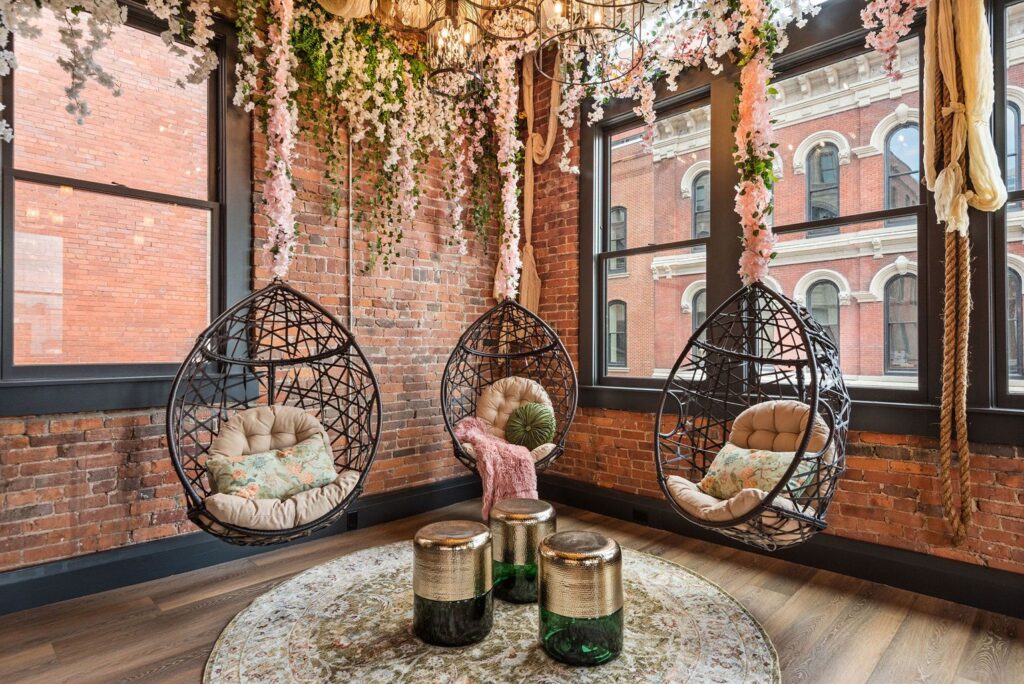 luxury bachelorette airbnb in nashville